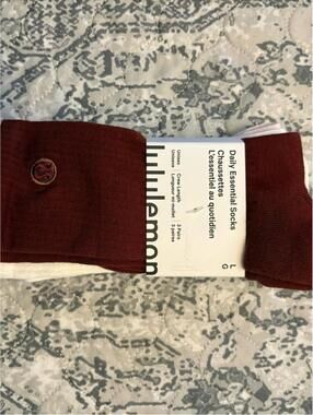 NWT Lululemon Daily Essential Crew length Socks 3 pack